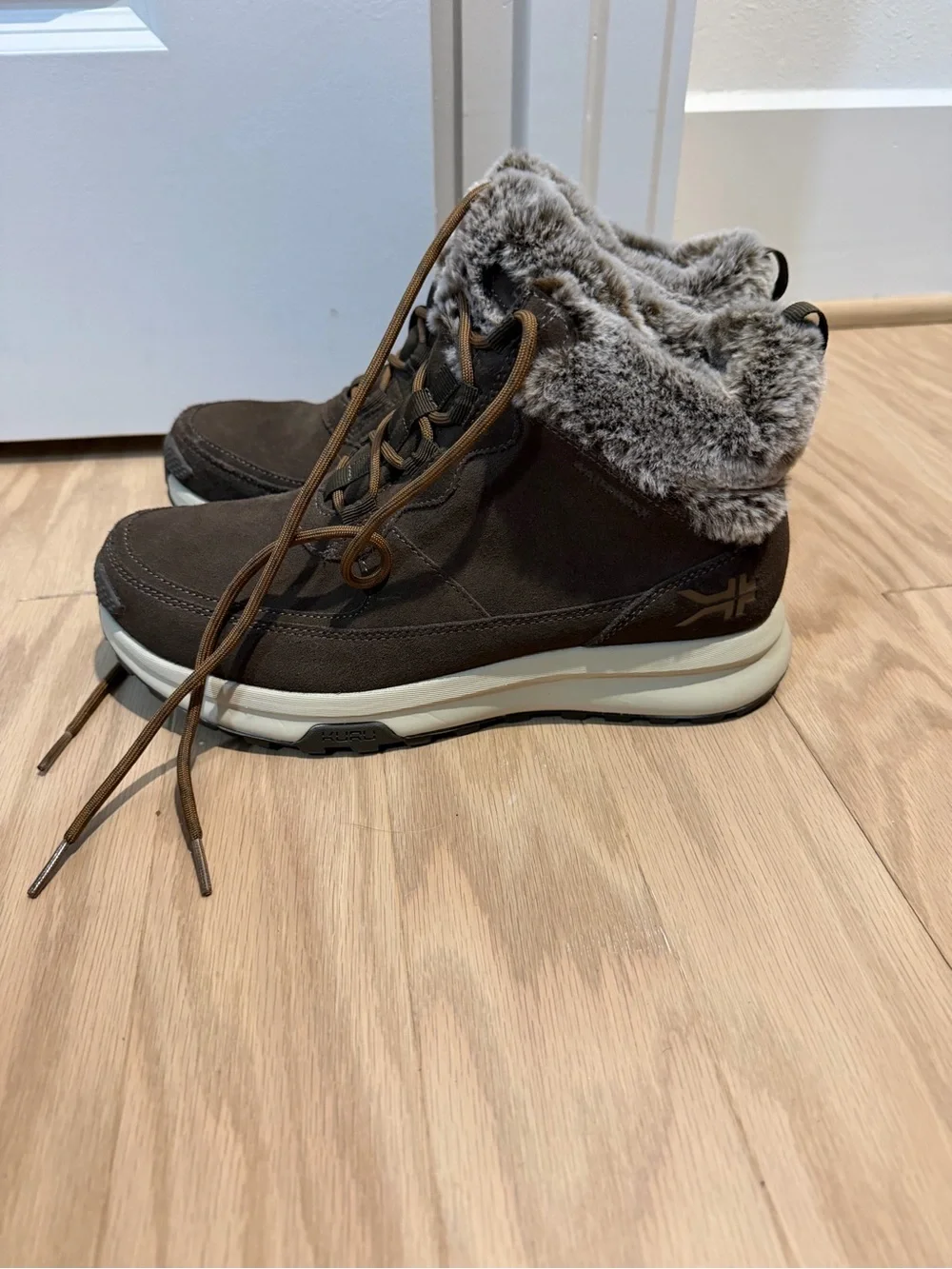 KURU womens 100%